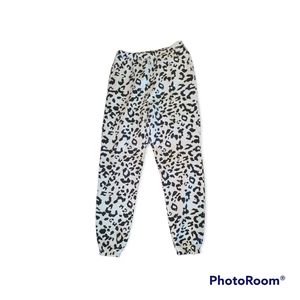 Brunette The Label "Snow Leopard" Best Friend Joggers